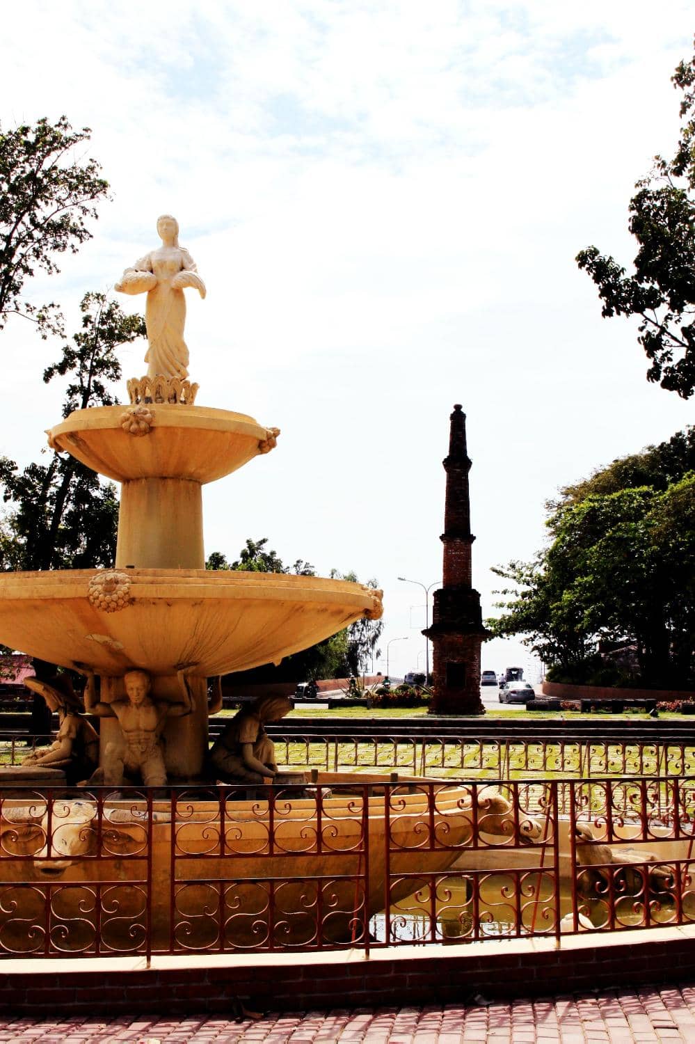 Surrounding Park
