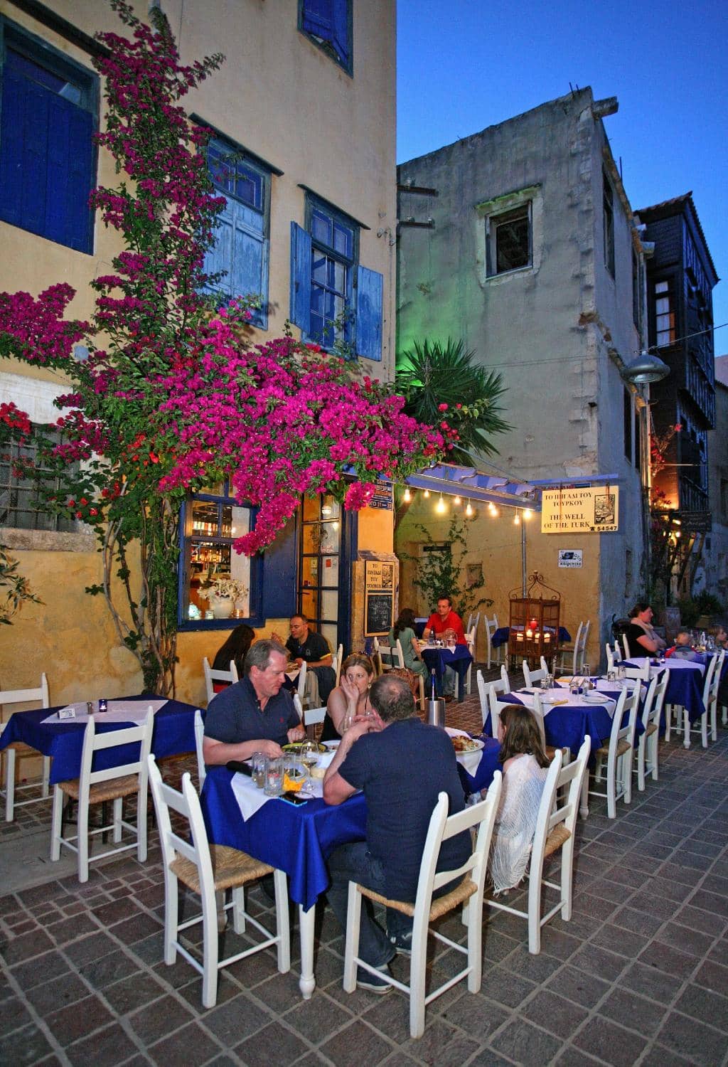 Romantic Courtyard Ambiance