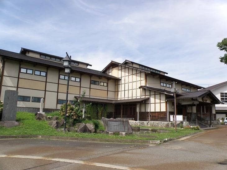 Bokushi's Birthplace and Grave