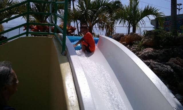 Relaxing Wave Pool