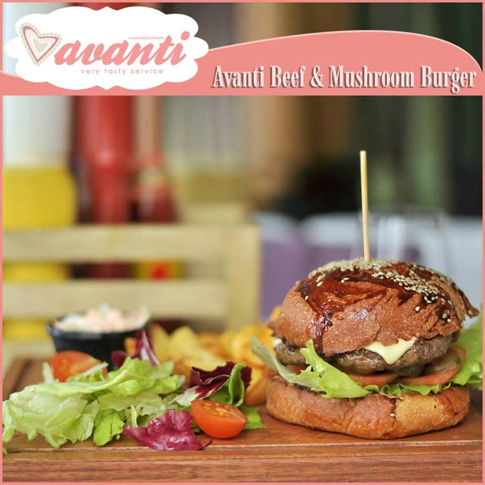 Avanti Beef & Mushroom Burger