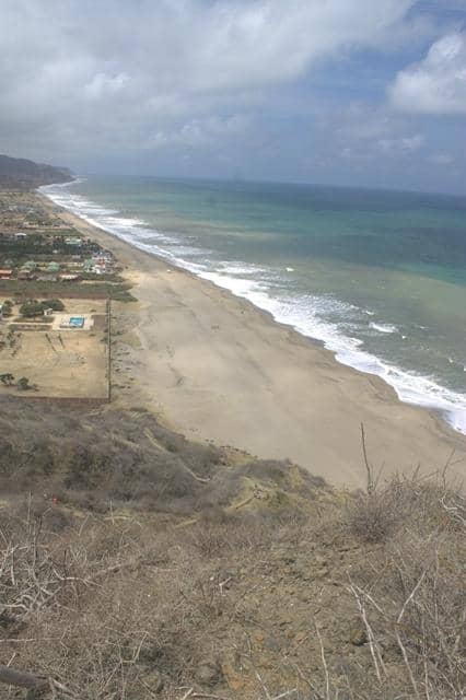 Hike to the Faro