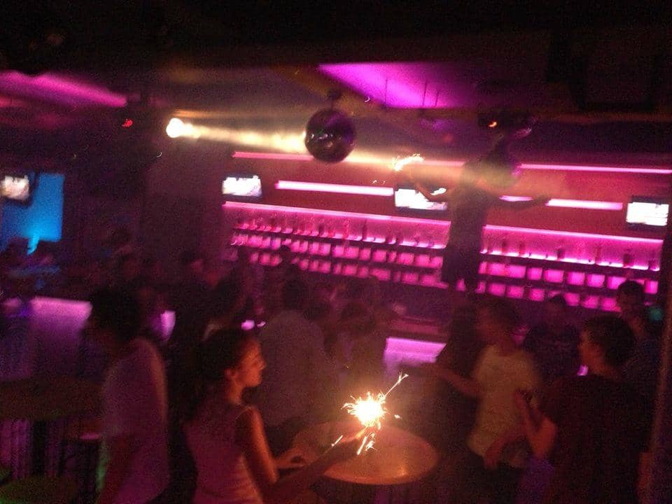 Breeze Bar