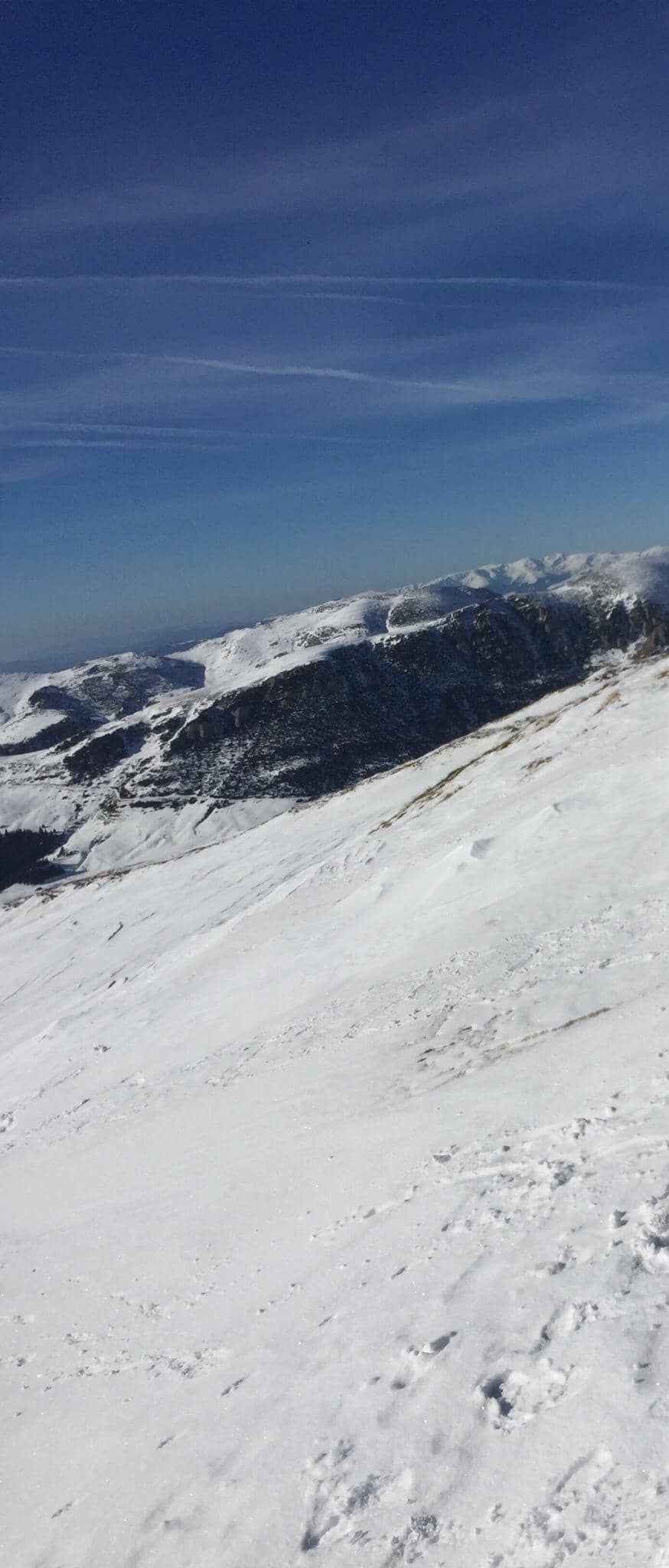 Panoramic Mountain Views