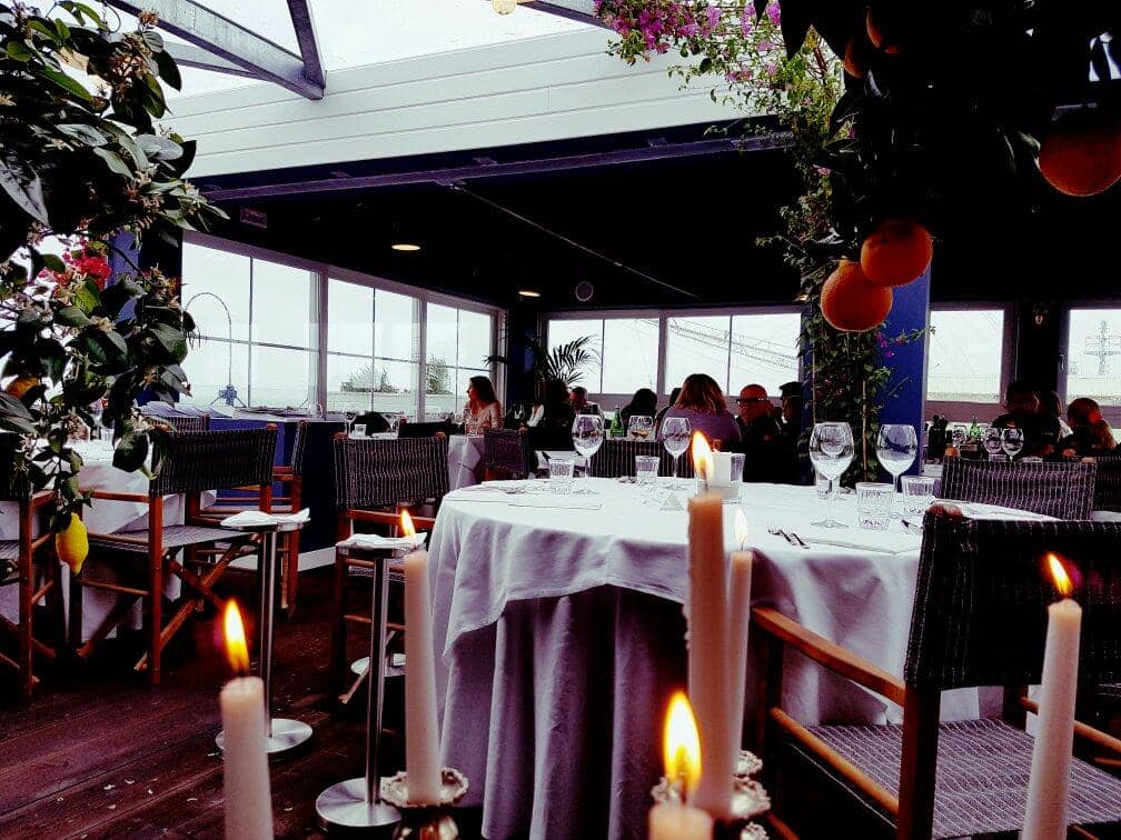 Classy and Romantic Ambiance