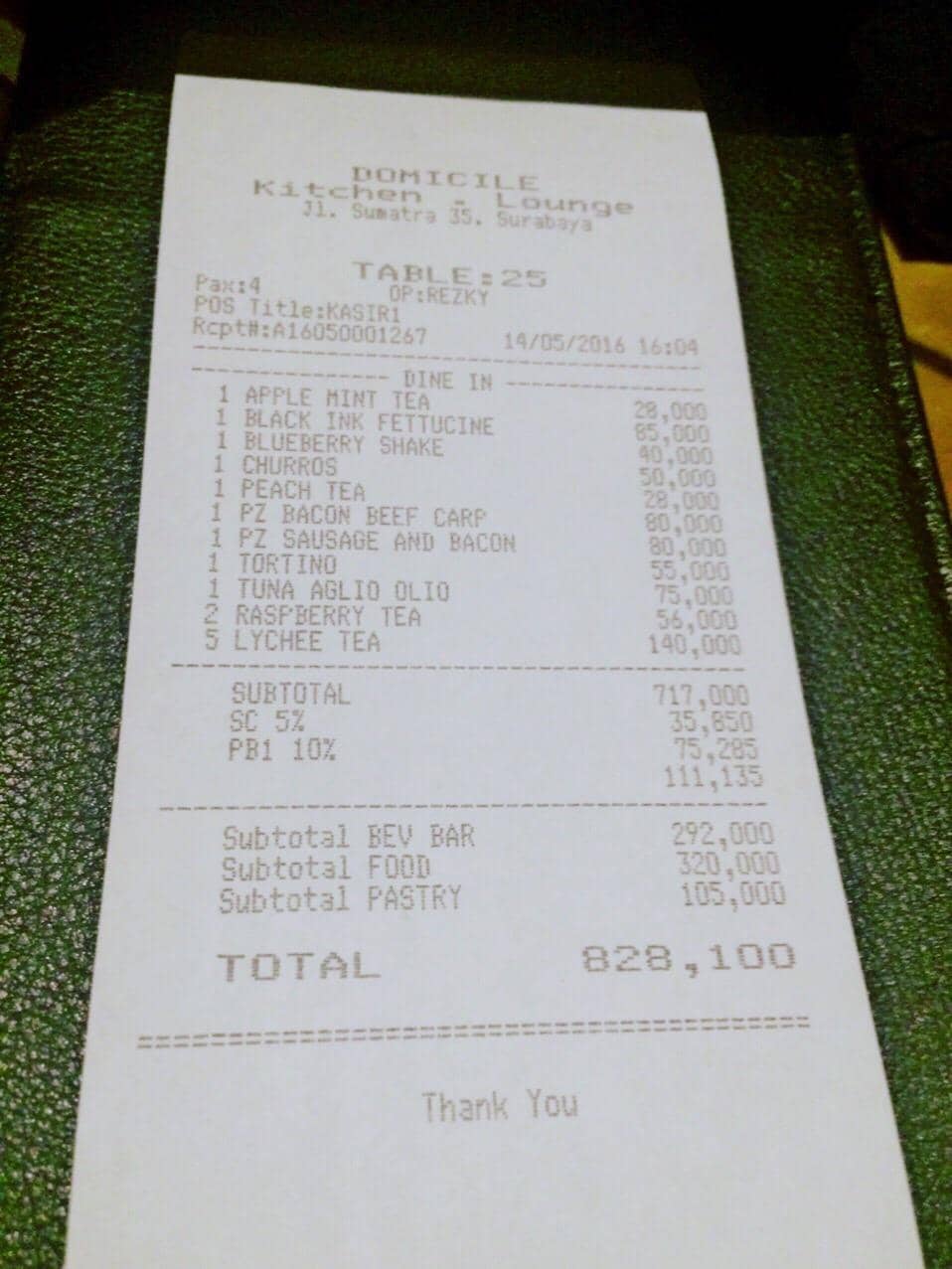 Romantic and Cozy Ambiance