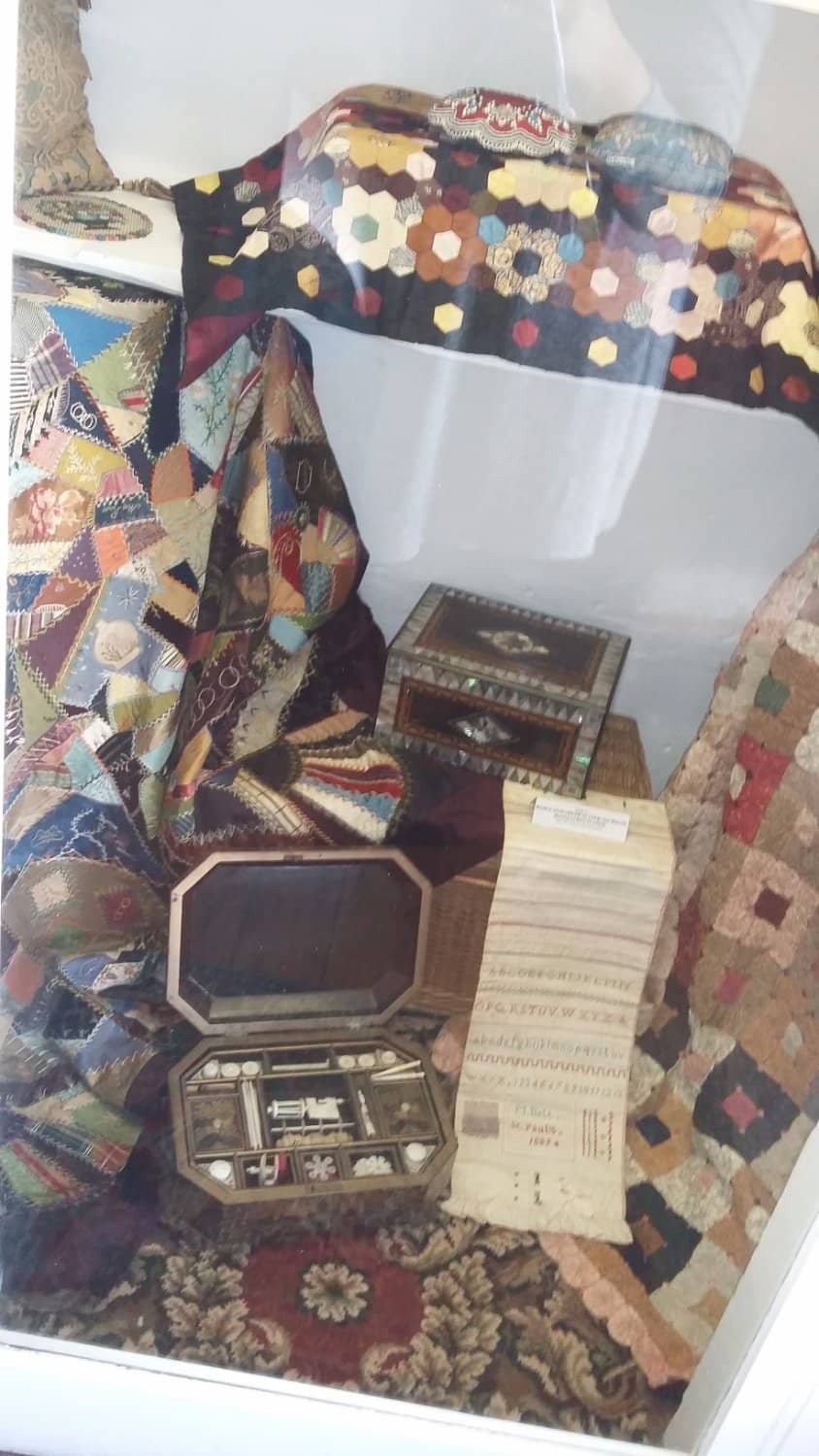 Lace Displays