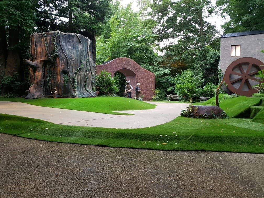 Intimate & Immersive Productions