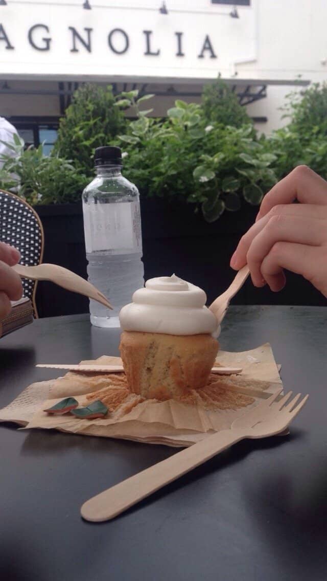 Lemon Lavender Cupcake