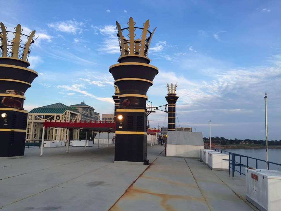 Riverfront Dining