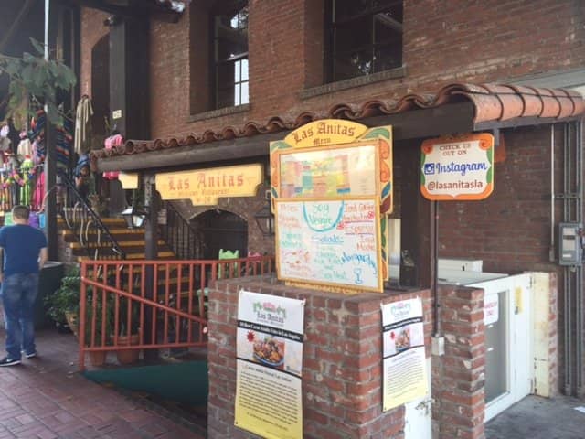 Cozy Atmosphere & Friendly Service