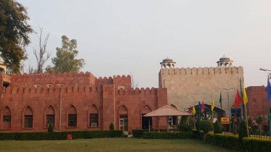 Statues of Revolutionaries