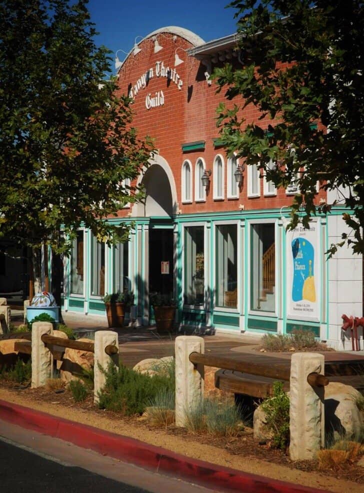 Community Support for Arts