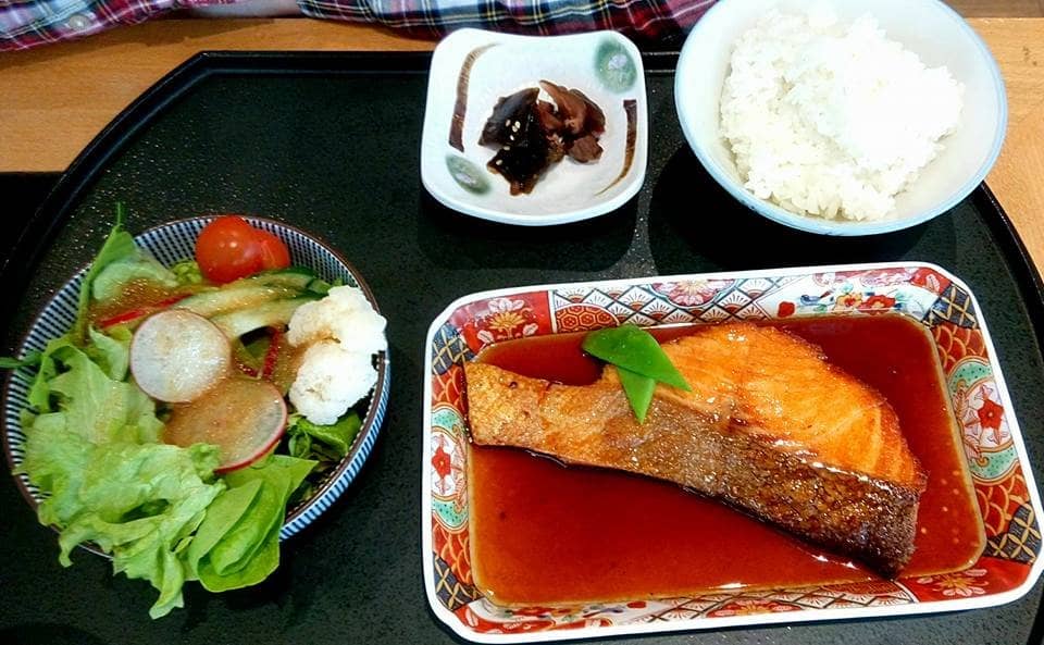 Signature Hana Mixed Sushi