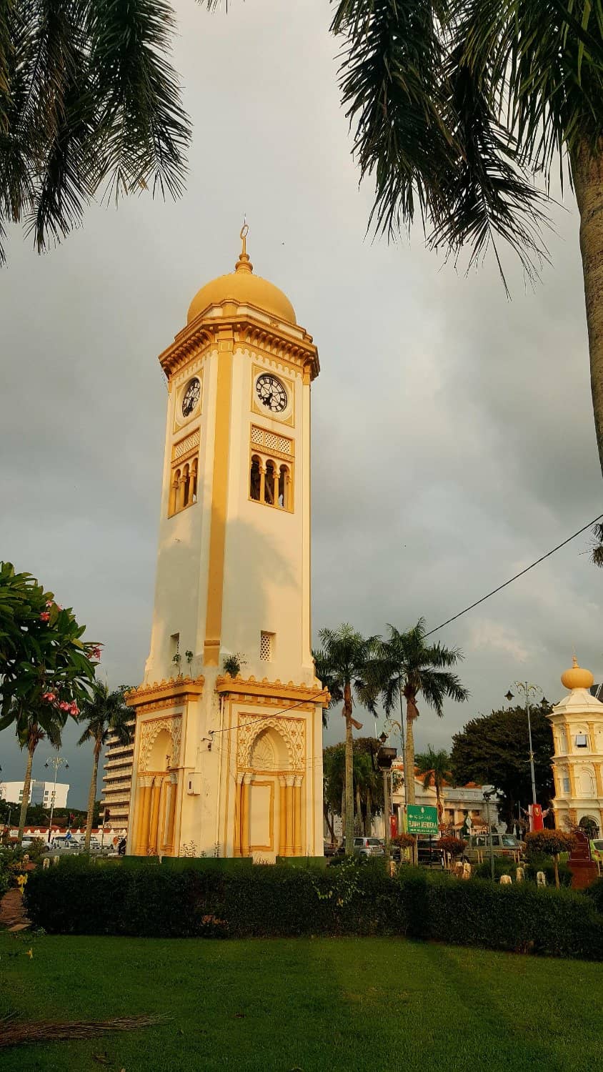 Zahir Mosque Proximity