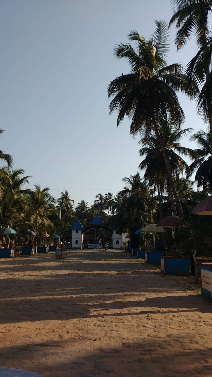 St. Thomas Statue & Replica Landing