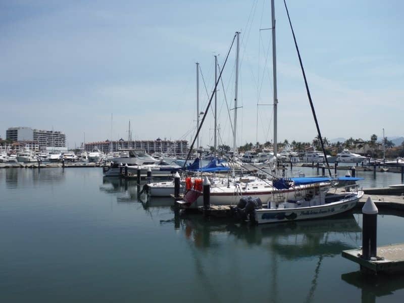 Panoramic Marina Views