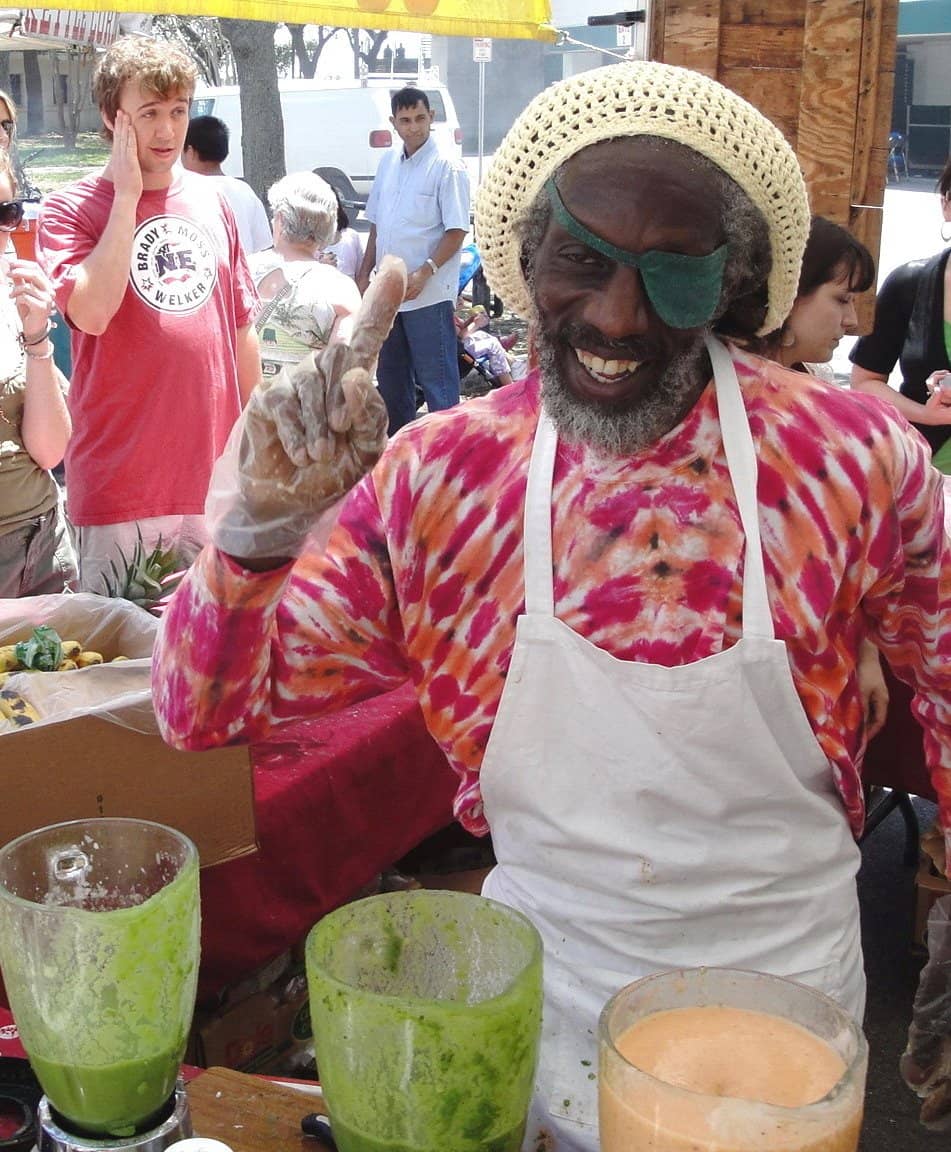 Live Music & Relaxed Atmosphere