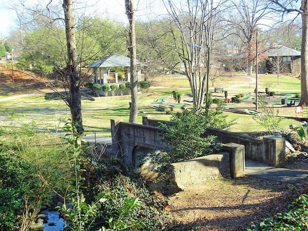 Free Mini Golf Course