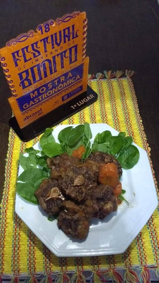 Charming Outdoor Dining