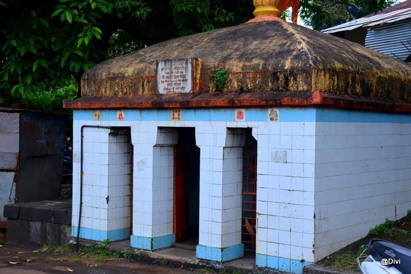 Hemadpanthi Architecture