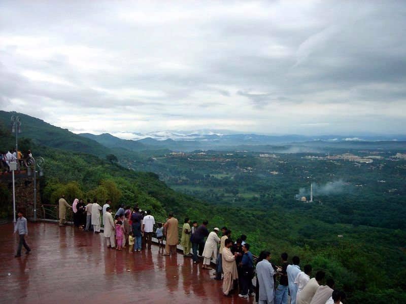 Faisal Mosque Vista