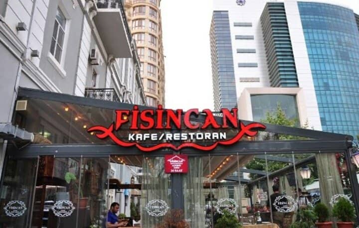 Live Music and Ambiance