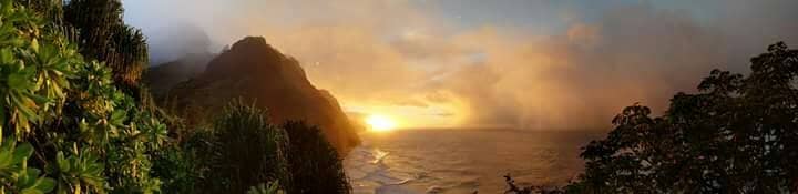 Nā Pali Coastline Views