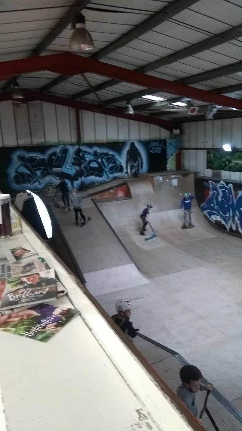 Underpass Quarter Pipe