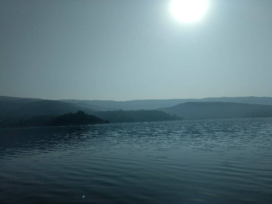 Lakeside Camping
