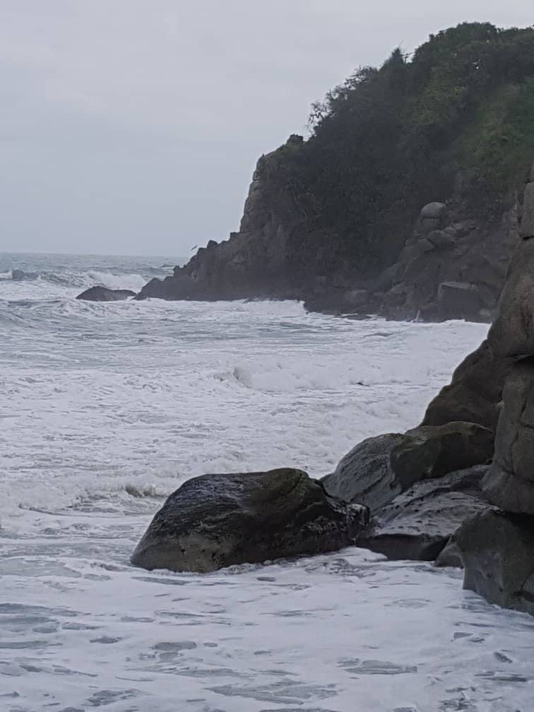 Iconic Seven Waves