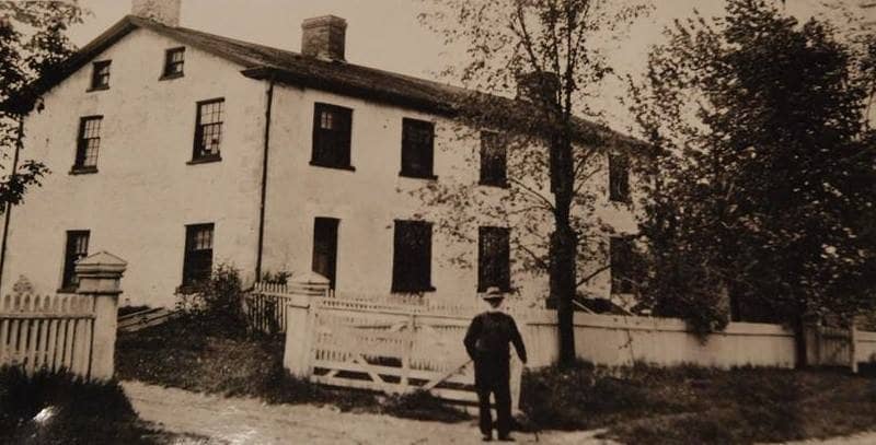Historic Georgian Tavern