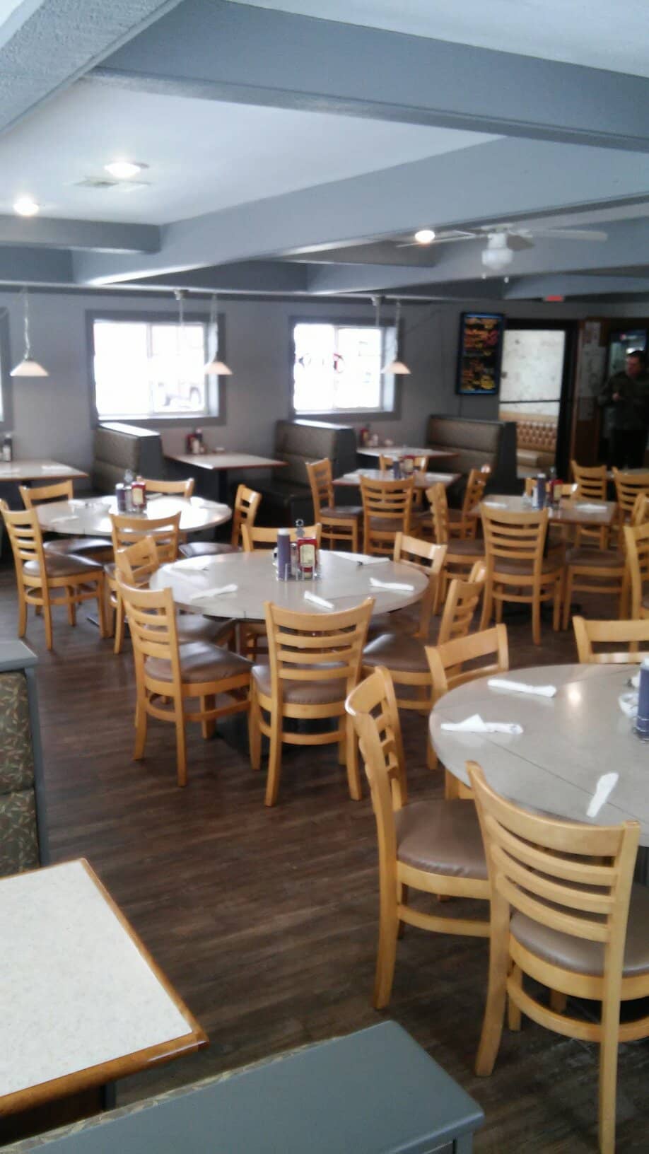 Vibrant Food Court Ambiance