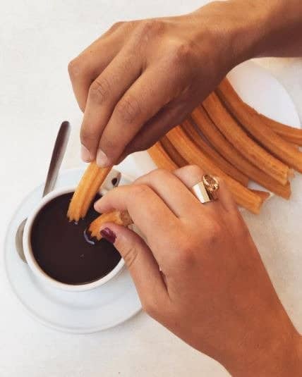 Classic Churros con Chocolate