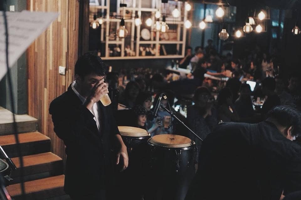 Upscale & Mellow Atmosphere