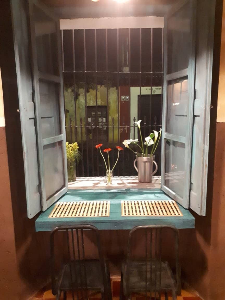 Delicious, Light Crust Pizzas