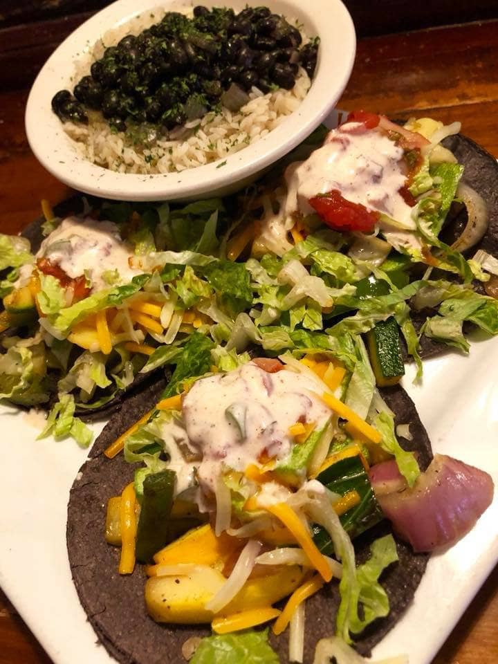 Charming Beach Cottage Ambiance