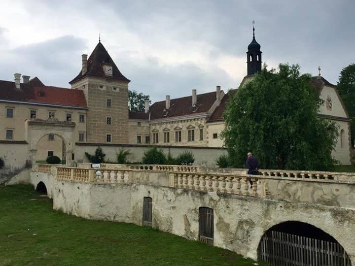 Concerts & Exhibitions