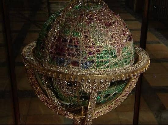 The Daria-i-Noor Diamond