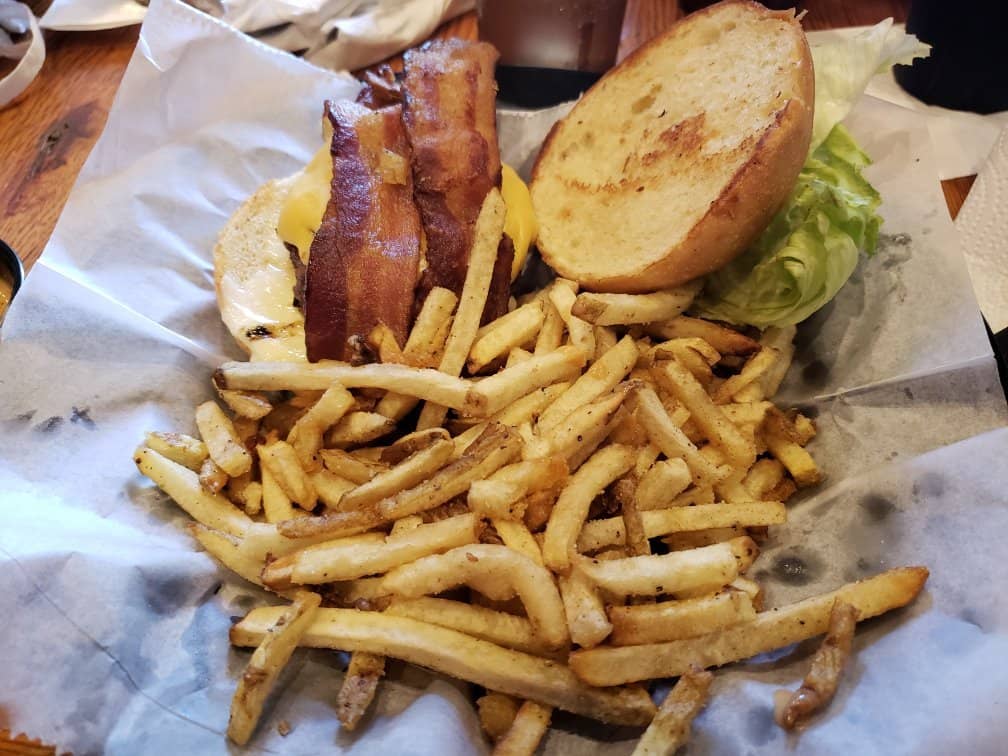 Signature Wings & Nachos