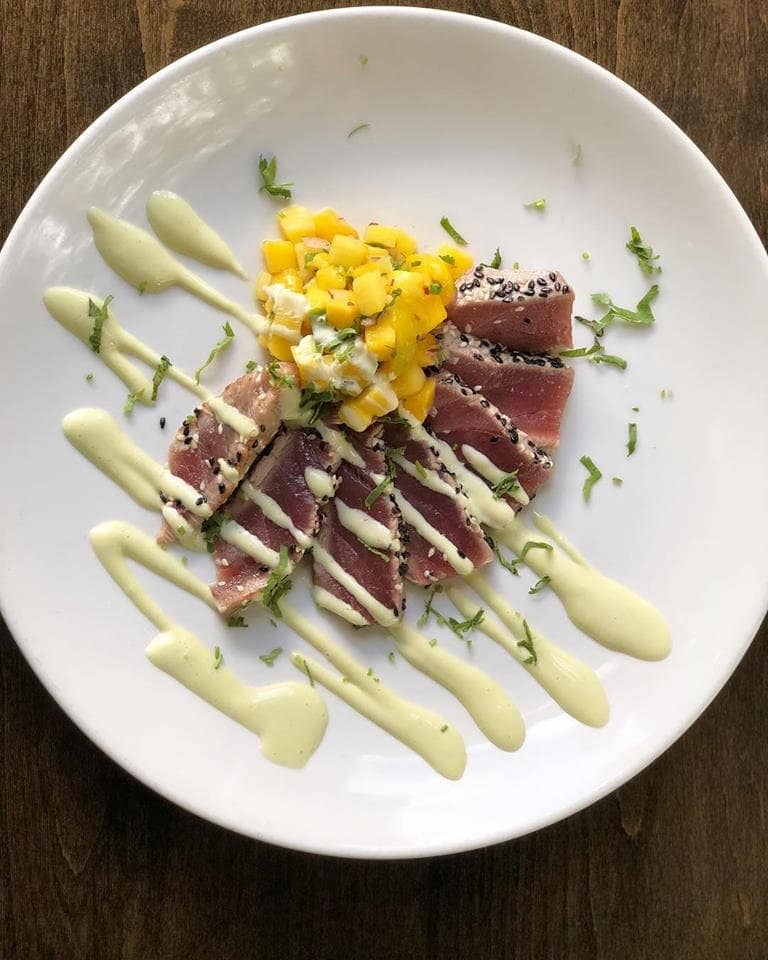 Relaxing Ambiance with Live Music