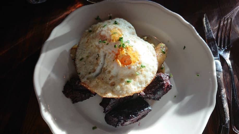 Cozy, Rustic Ambiance