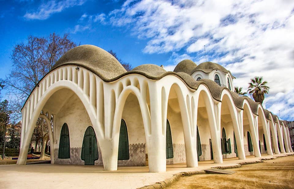 Gaudí-esque Architecture