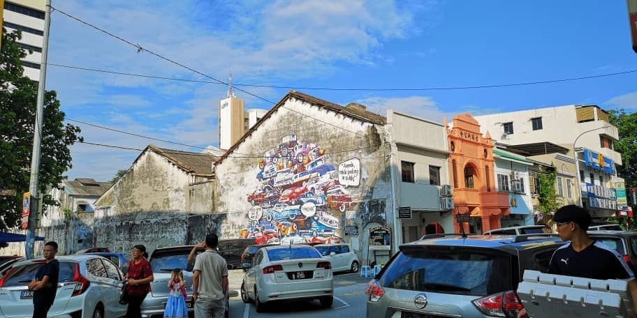 Vintage Ambiance & Street Art