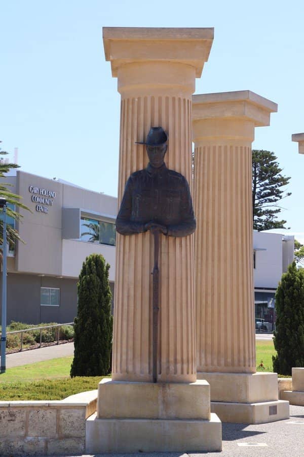 Naval Anchor & Propeller
