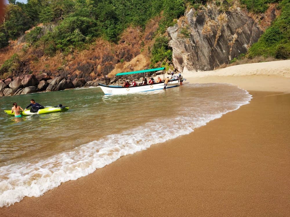 Tranquil Beach Vibe