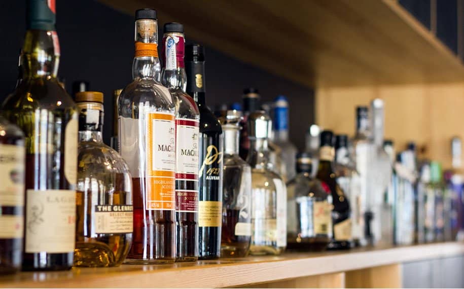 Beachfront Drinks & People-Watching