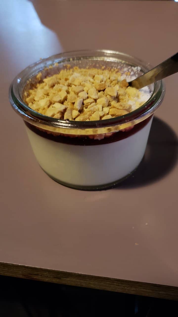 Chill Atmosphere & Games