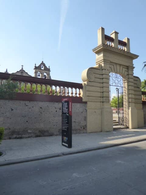 Tourist Attraction Signs