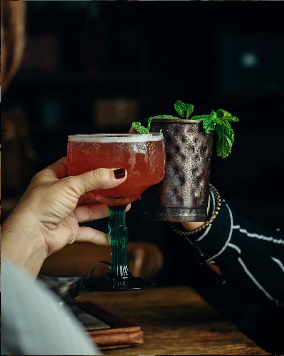 Vibrant Atmosphere & Live Music